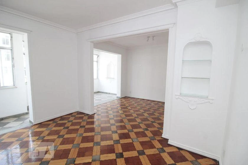 Apartment, 180 m², with wood or laminate floors