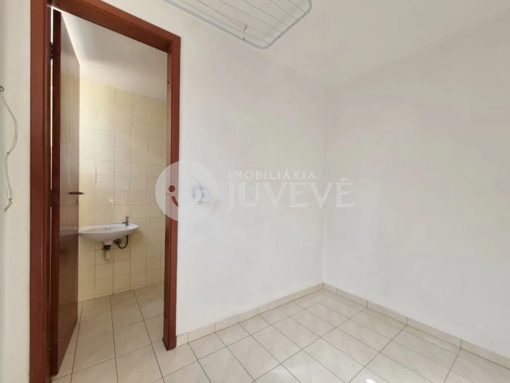 Квартира з 3 спальнями, 1 власною ванною та 117 м² — photo 23