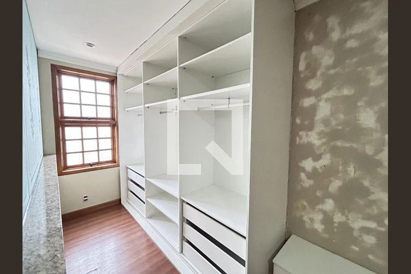 Casa com 3 quartos, suíte e cozinha a gás, 200 m² — photo 23