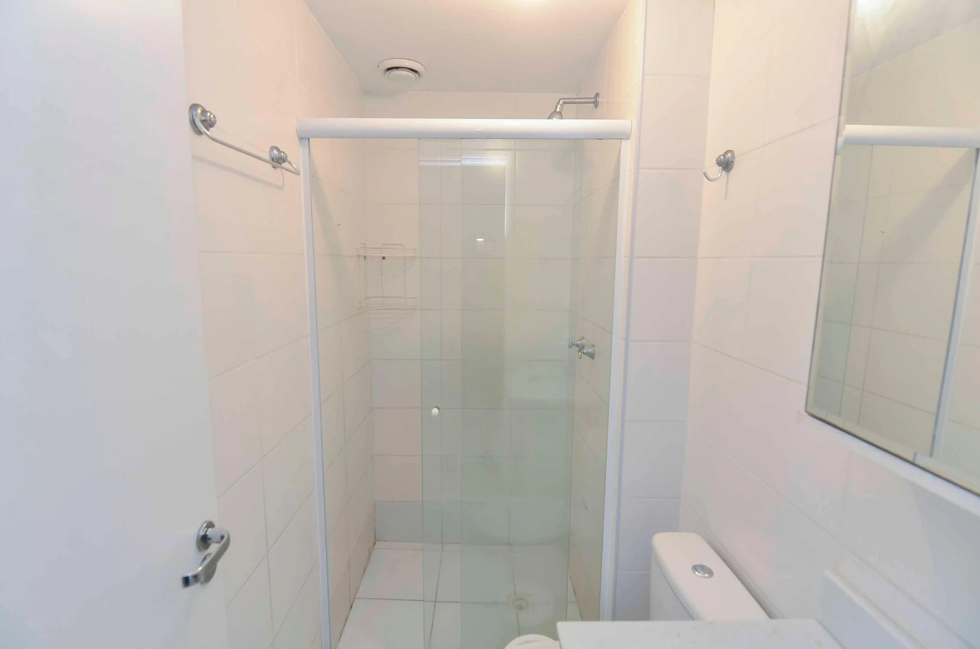 Квартира з 3 спальнями та заскленим балконом — photo 46