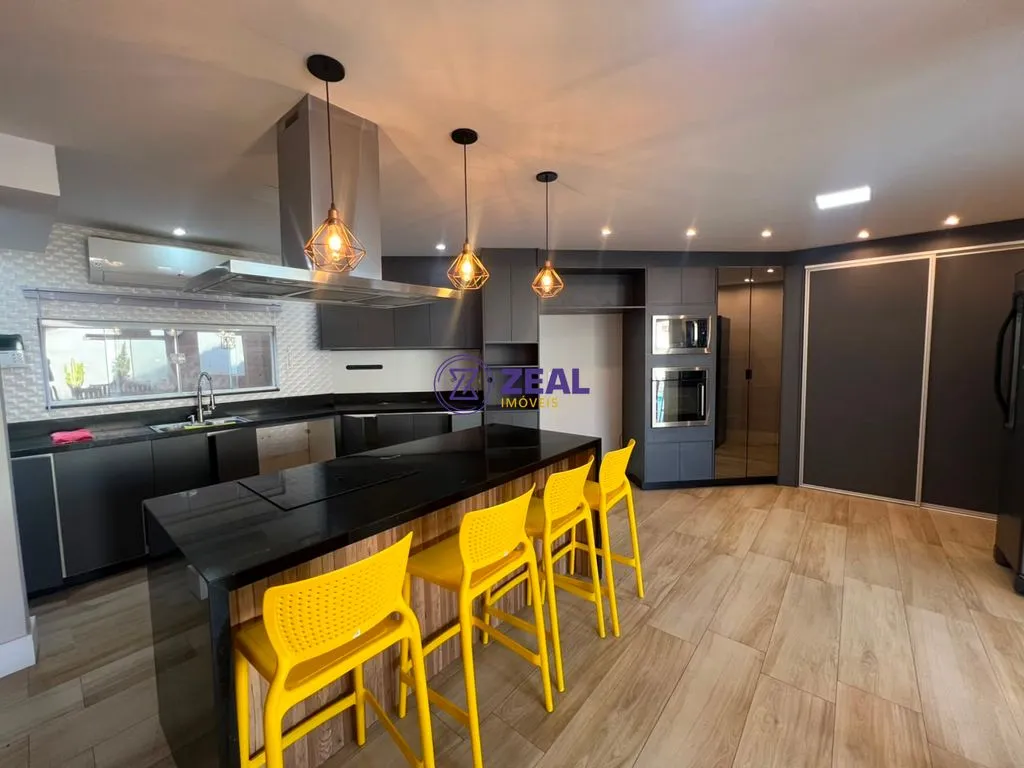 Casa de 280 m² com janelas do piso ao teto e varanda gourmet — photo 3