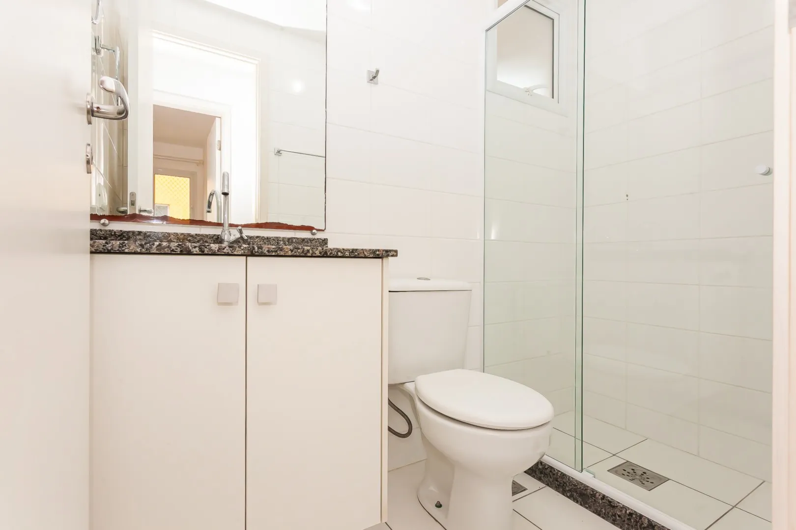 Apartment, 60 m², with wood or laminate floors — photo 30