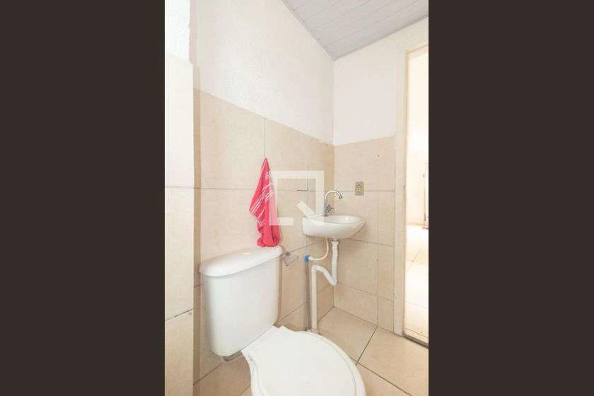 Apartamento para alugar com 2 quartos e cozinha fechada