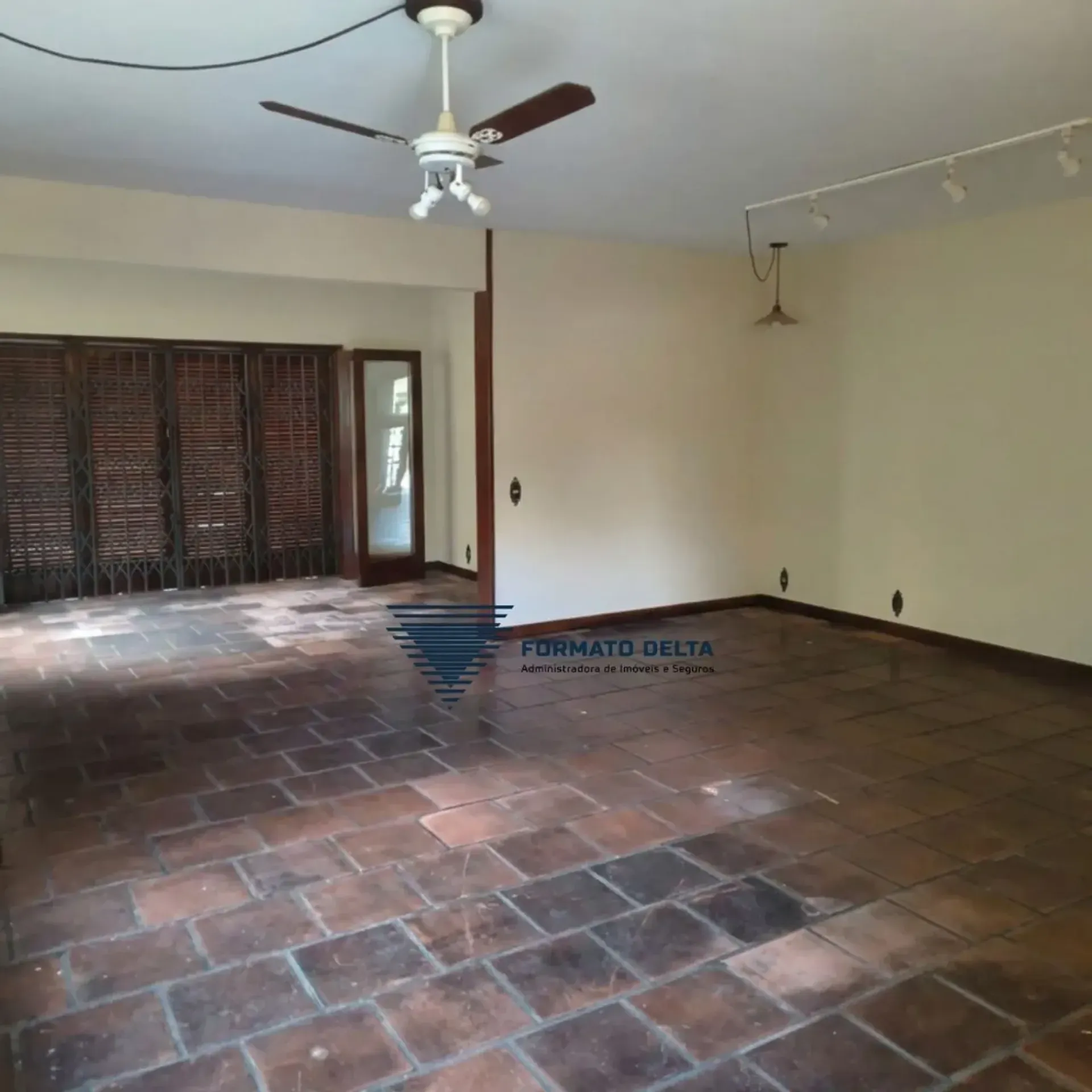 Casa com 8 quartos, 4 banheiros e 7 vagas no 2º andar — photo 23