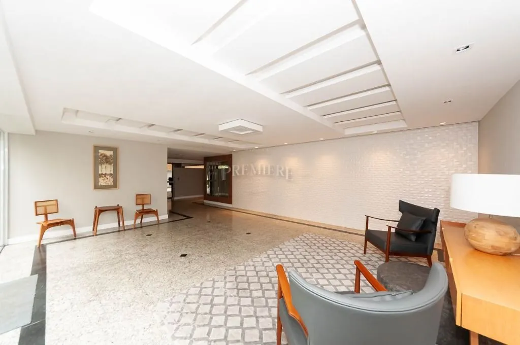 137 m² apartment with 3 bedrooms and 1 parking spot — photo 32