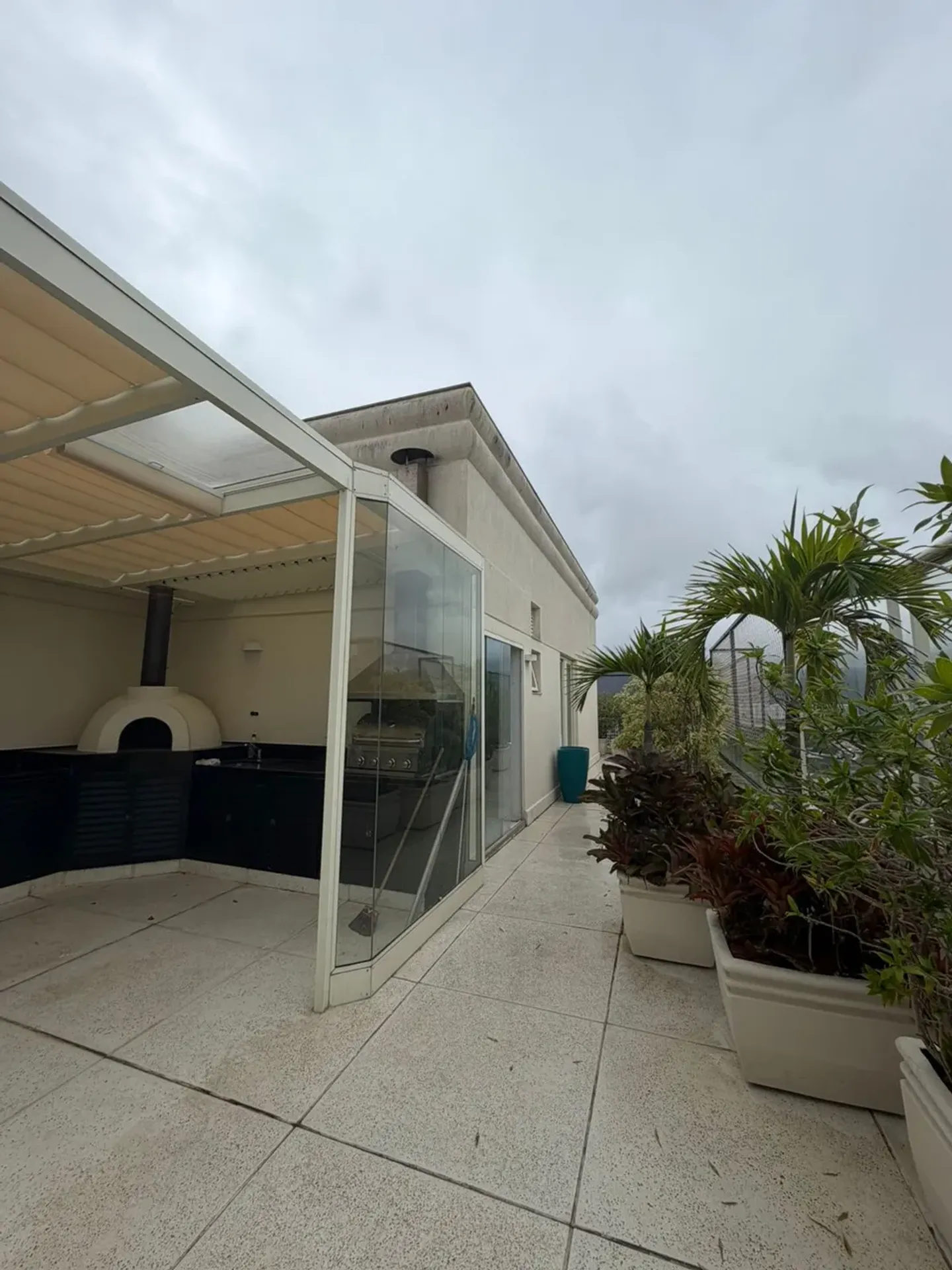 Duplex de 300 m² com 5 quartos e 5 banheiros — photo 2