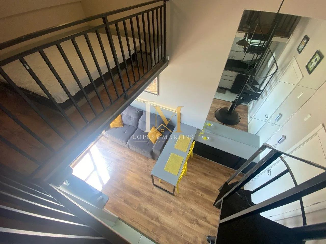 Furnished 1-bedroom apartment with 32 m² and balcony — photo 12