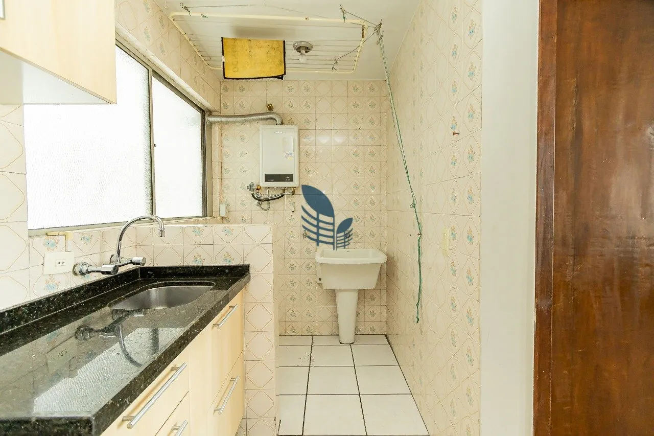 Apartment on the 15th floor with wood or laminate floors — photo 5