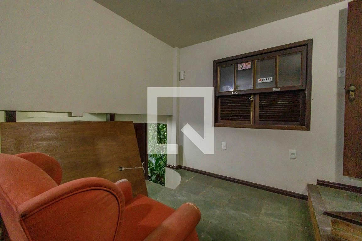 4-bedroom house with a walk-in closet in Rio de Janeiro — photo 56