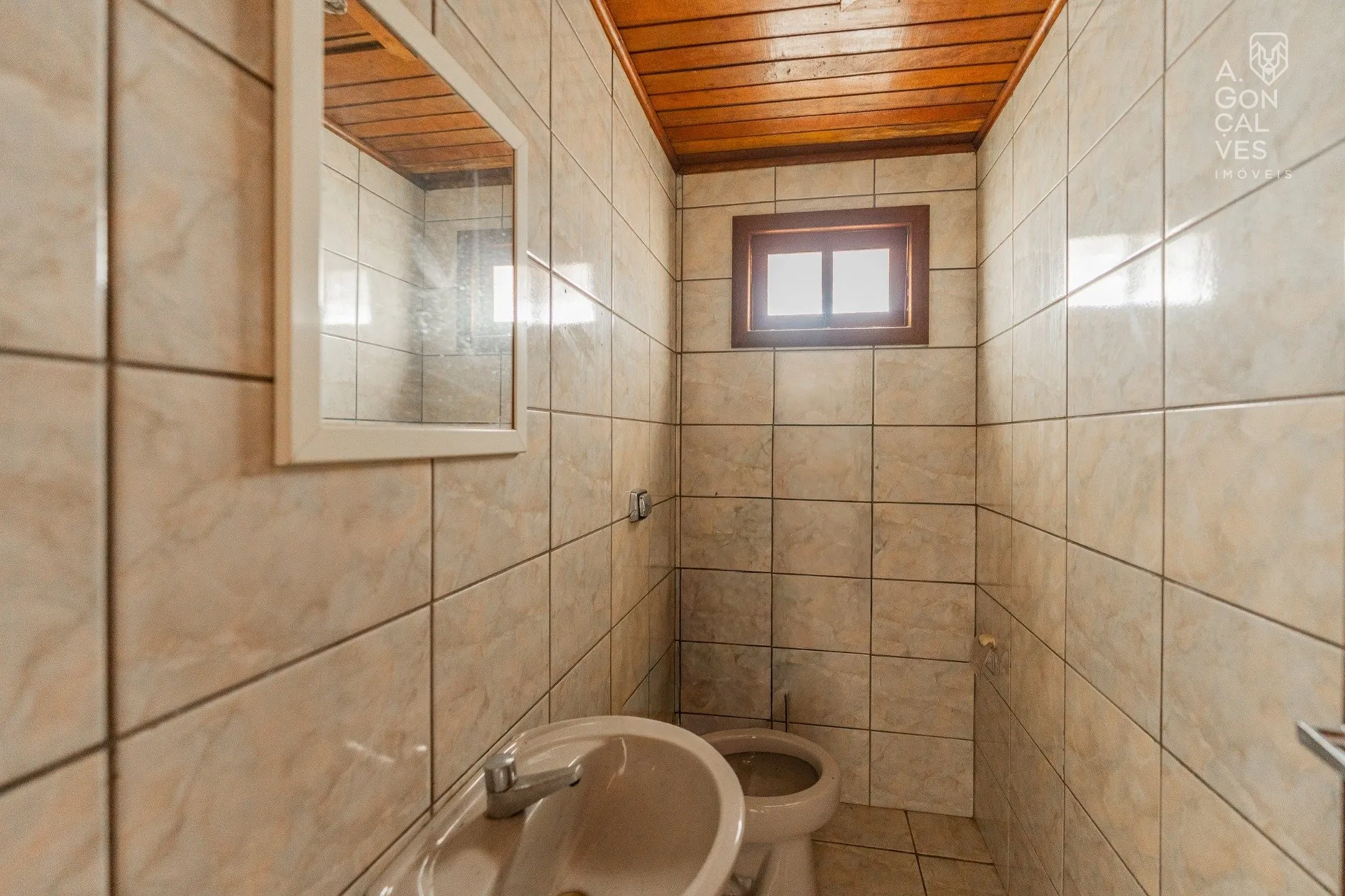 House with 3 bedrooms and 2 parking spaces — photo 27