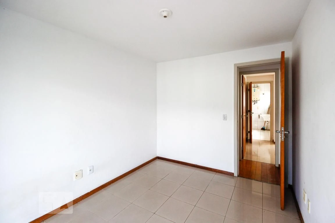 Apartamento sem mobília com 3 quartos e 2 banheiros — photo 26