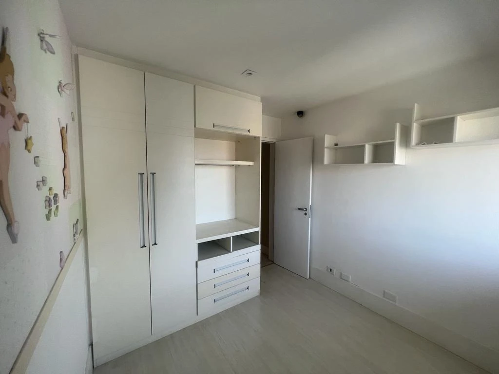 200 m² duplex apartment with 3 bedrooms and 6 bathrooms — photo 11
