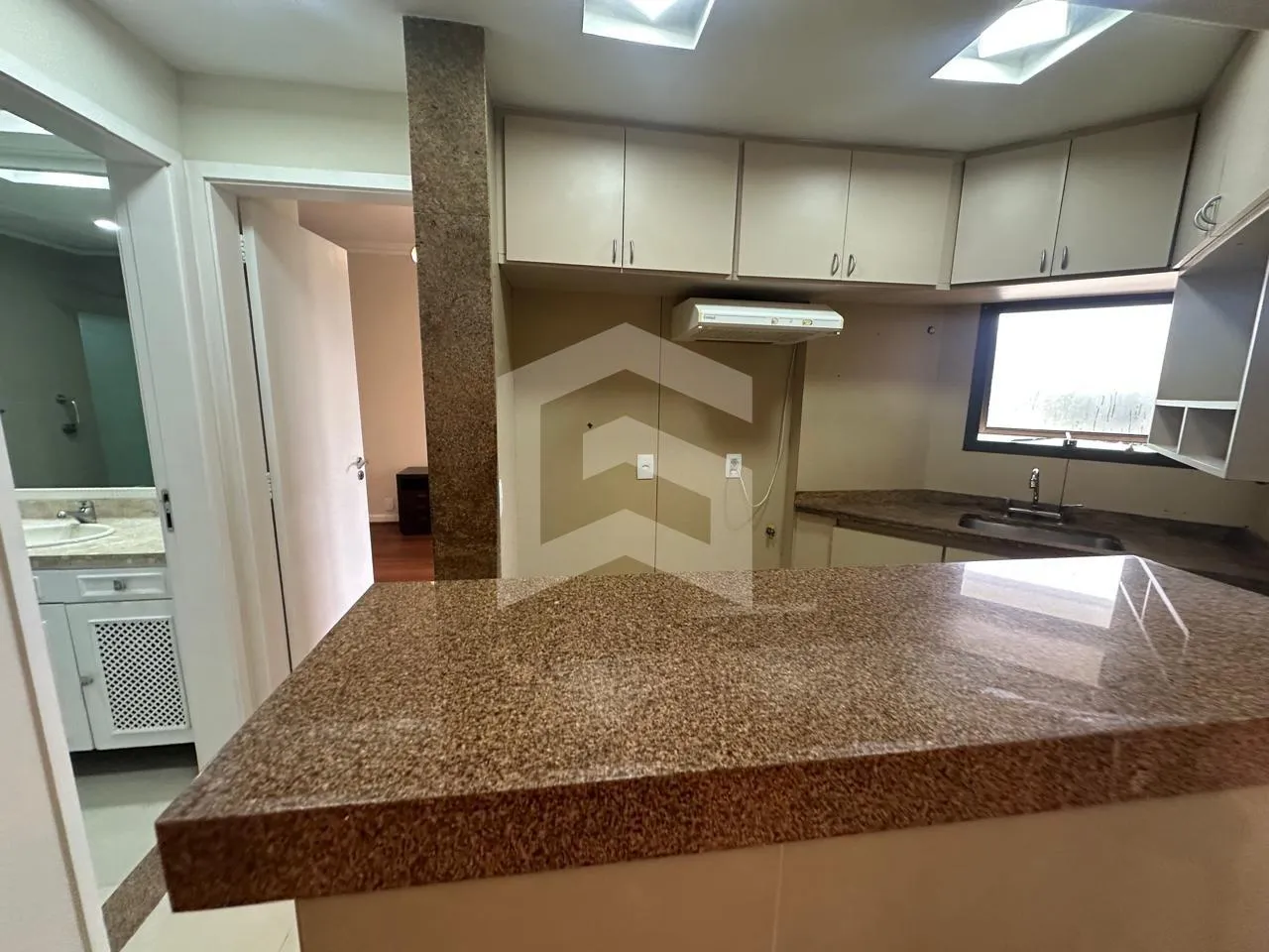 1 quarto e piso de madeira ou laminado: apartamento de 65 m² — photo 6