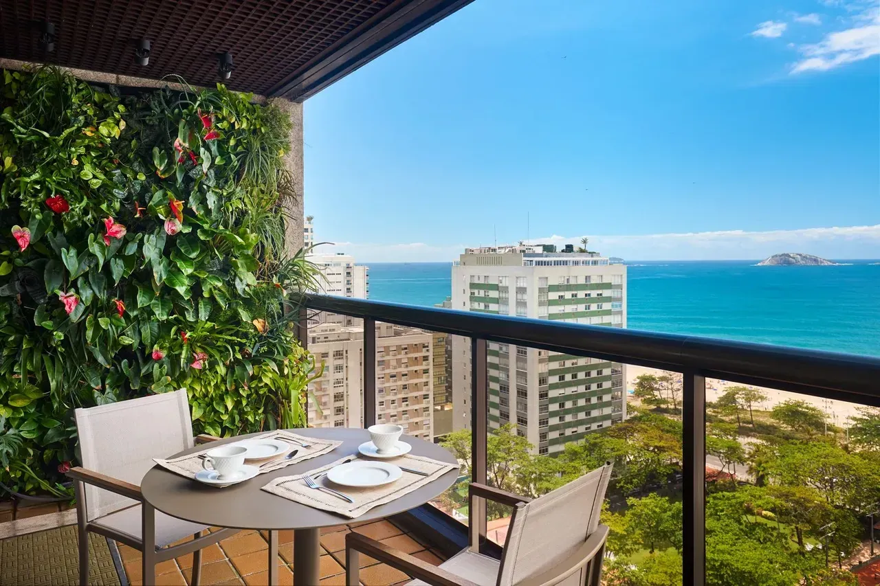 Apartamento mobiliado com 2 quartos e 3 banheiros — photo 2