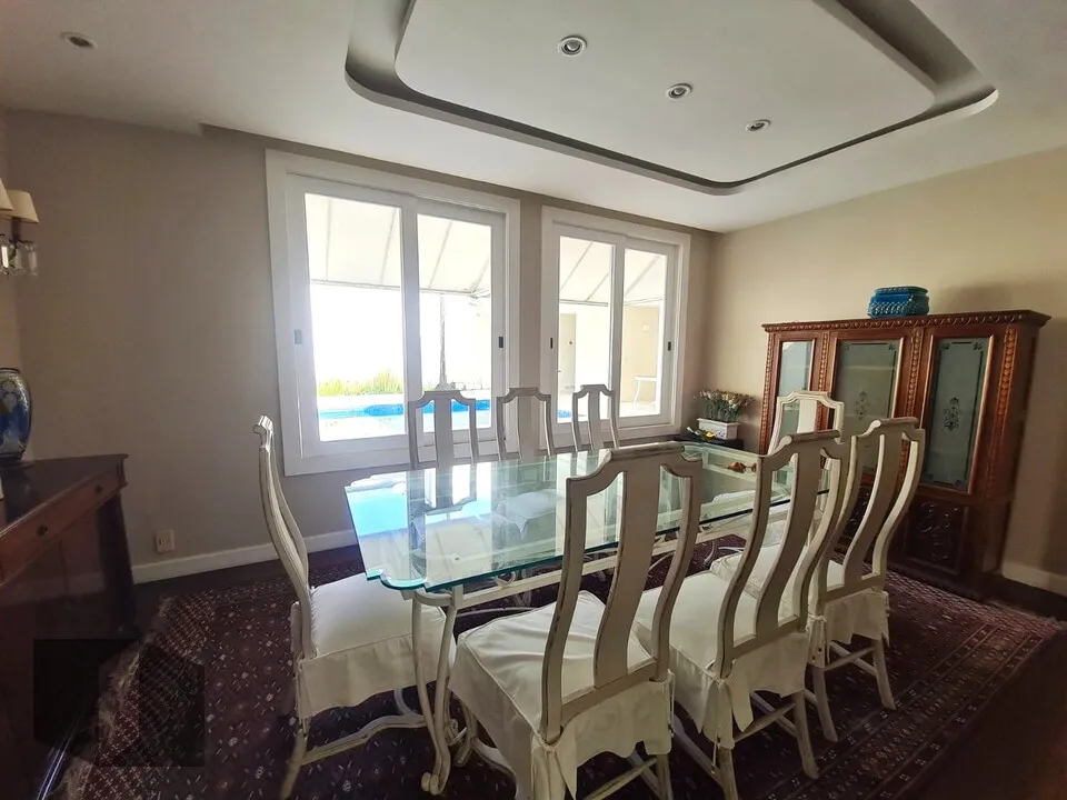 Unfurnished house with 5 bedrooms and 5 bathrooms — photo 15