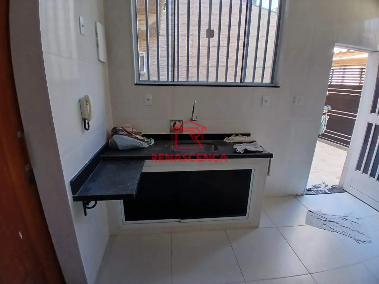 Casa com 2 quartos e 1 banheiro, com 1 vaga — photo 2