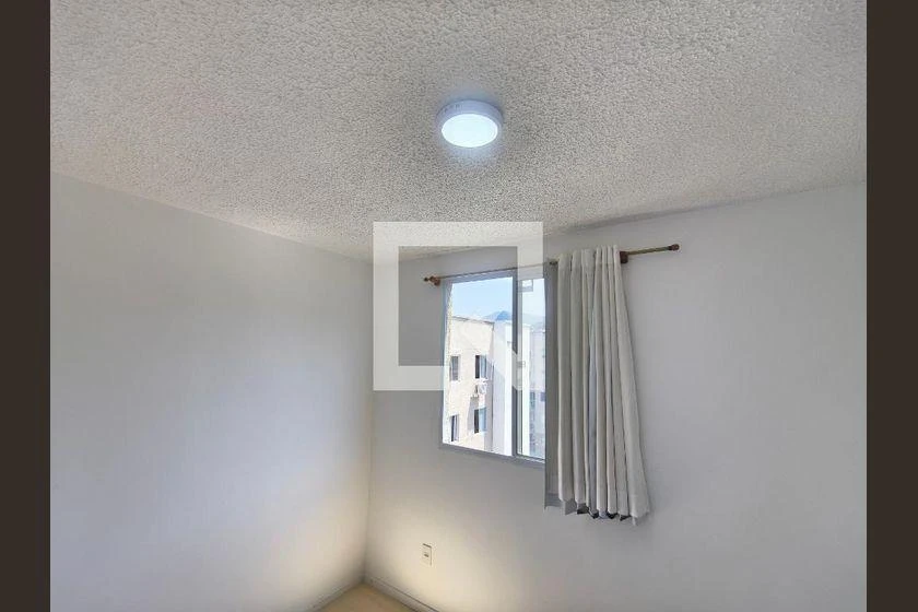 Apartamento mobiliado de 2 quartos em condomínio com piscina — photo 16