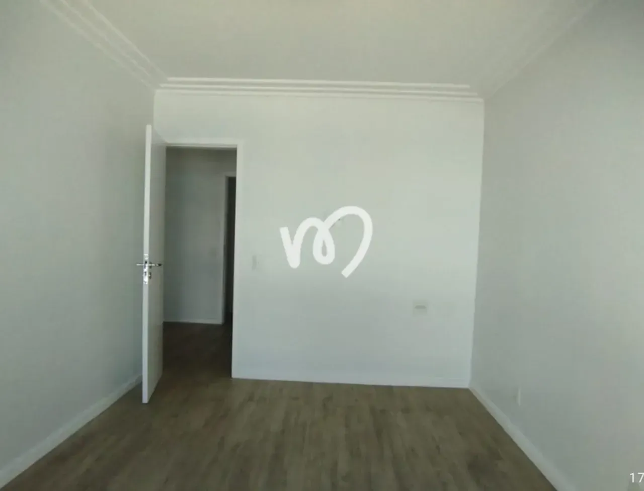 Unfurnished apartment for rent with 4 bedrooms and 313 m² — photo 17