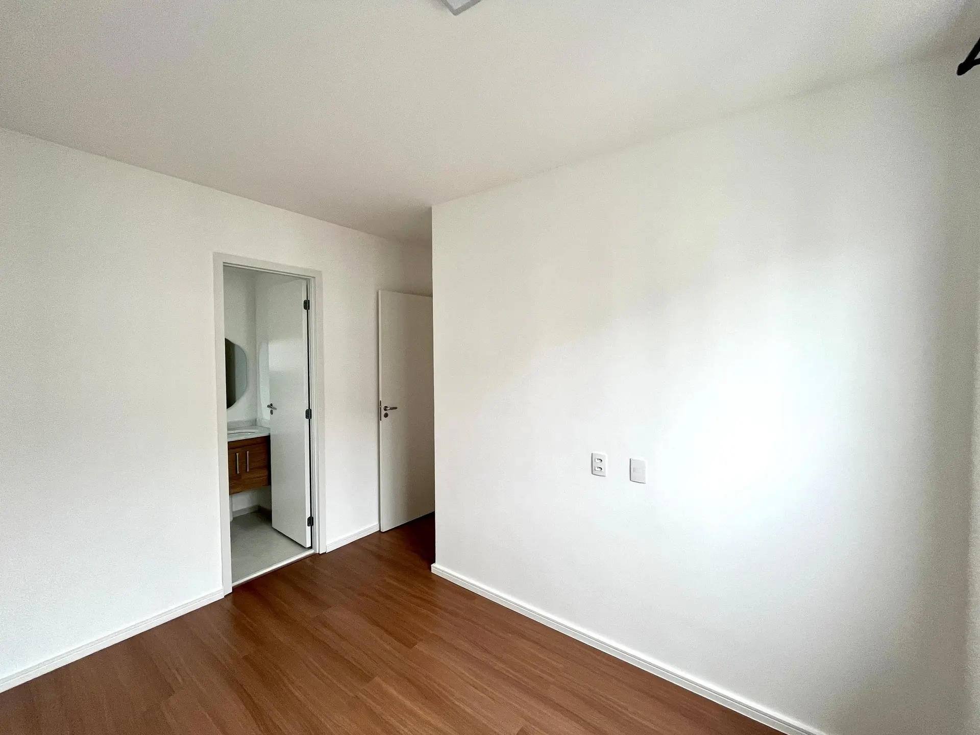 Wood or laminate floors in a 2-bedroom apartment, 45 m² — photo 22