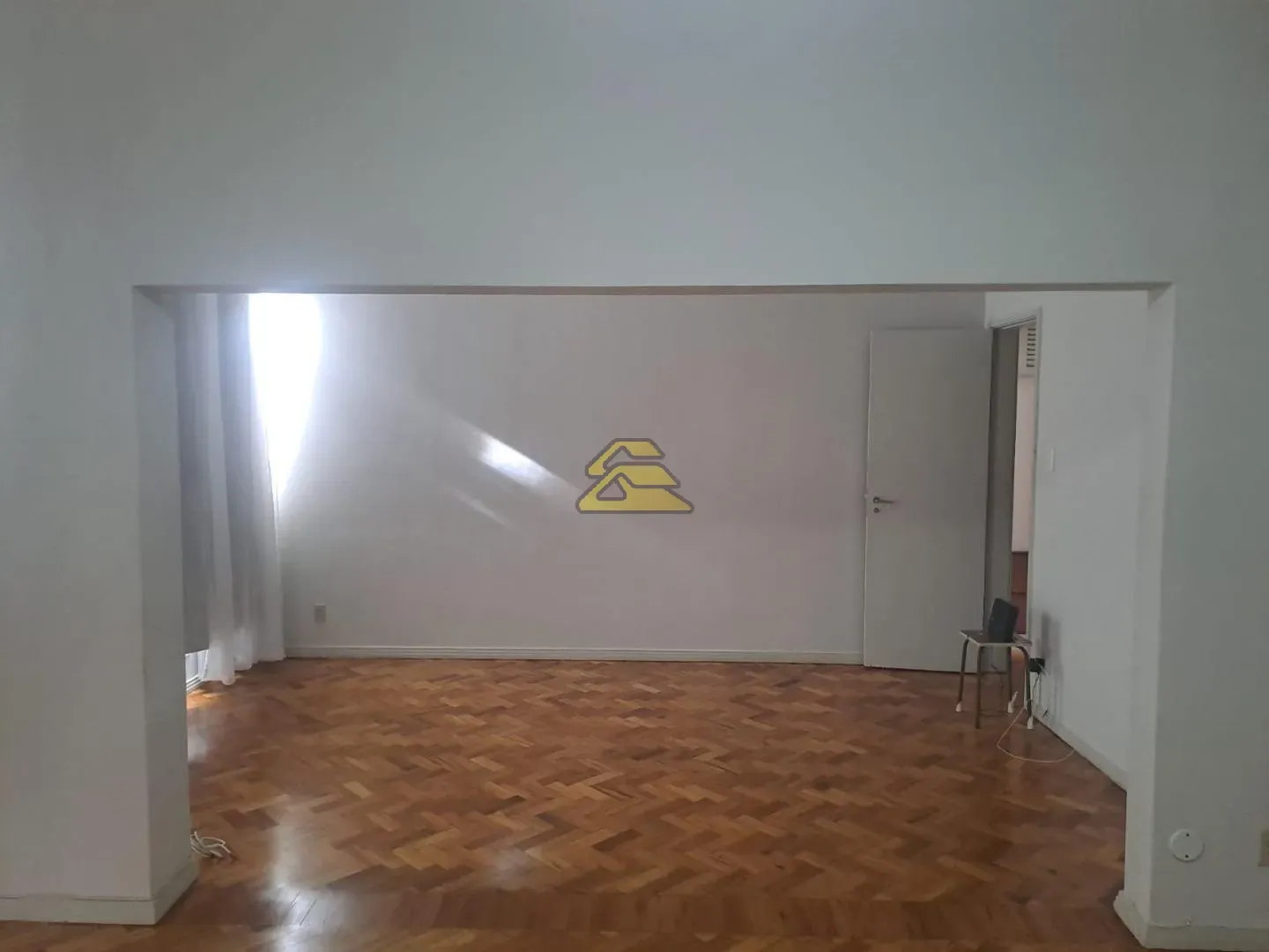 3-bedroom apartment with 1 parking space and 1 bath — photo 4