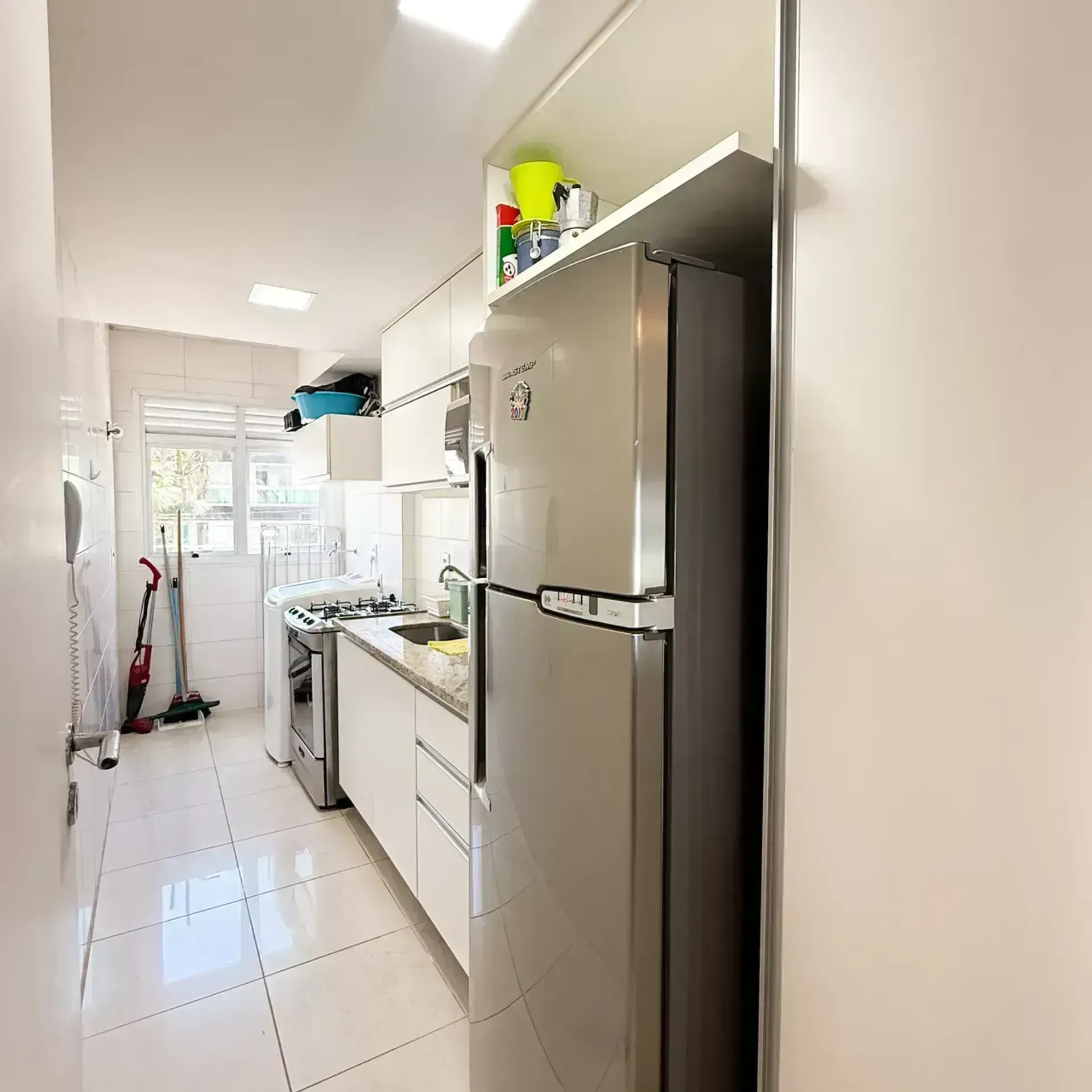 85 m² apartment with 2 bedrooms and 3 bathrooms — photo 22