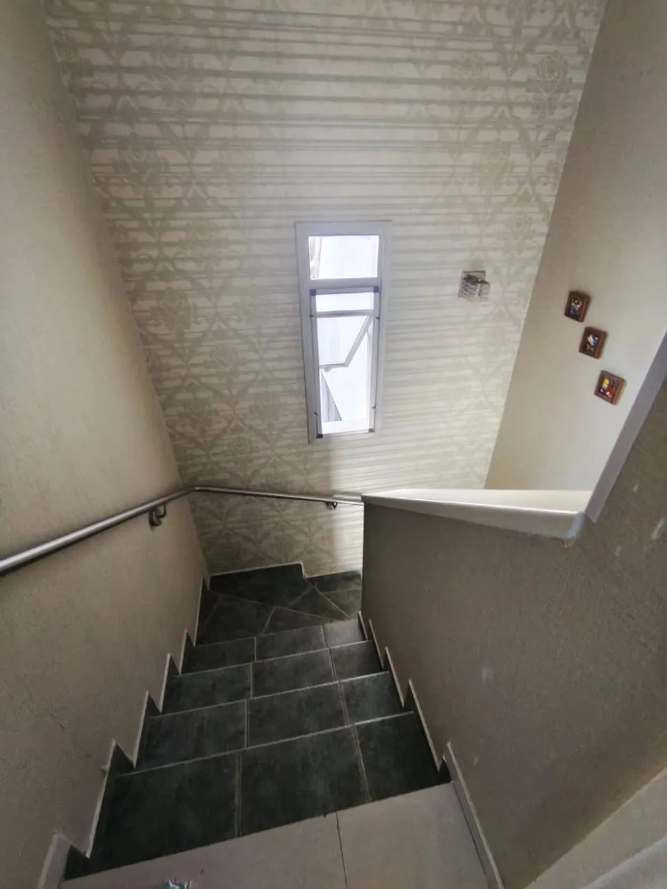 3-bedroom house with a bathtub — photo 8