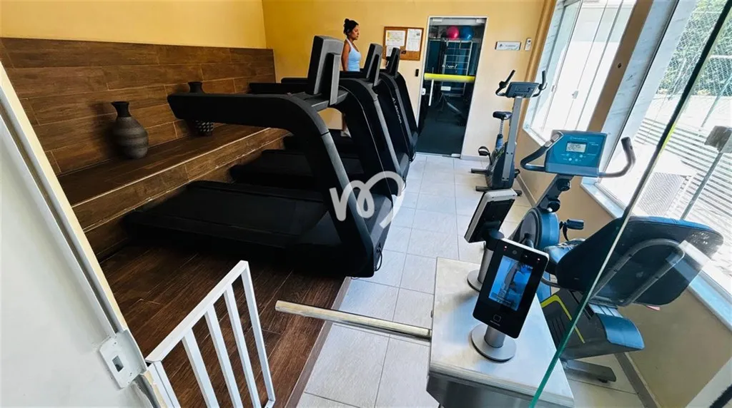 Furnished 3-bedroom apartment with gas stove kitchen — photo 20