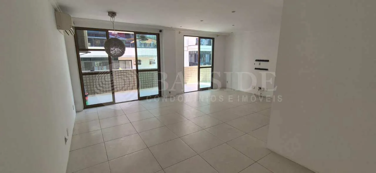2-bedroom apartment with balcony and laundry area — photo 5