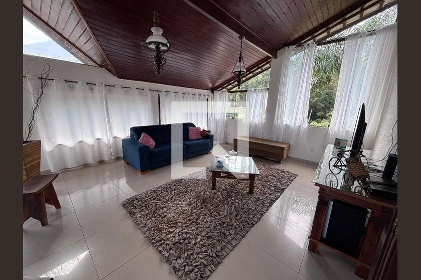 Casa sem mobília com 4 quartos e 618 m² — photo 7