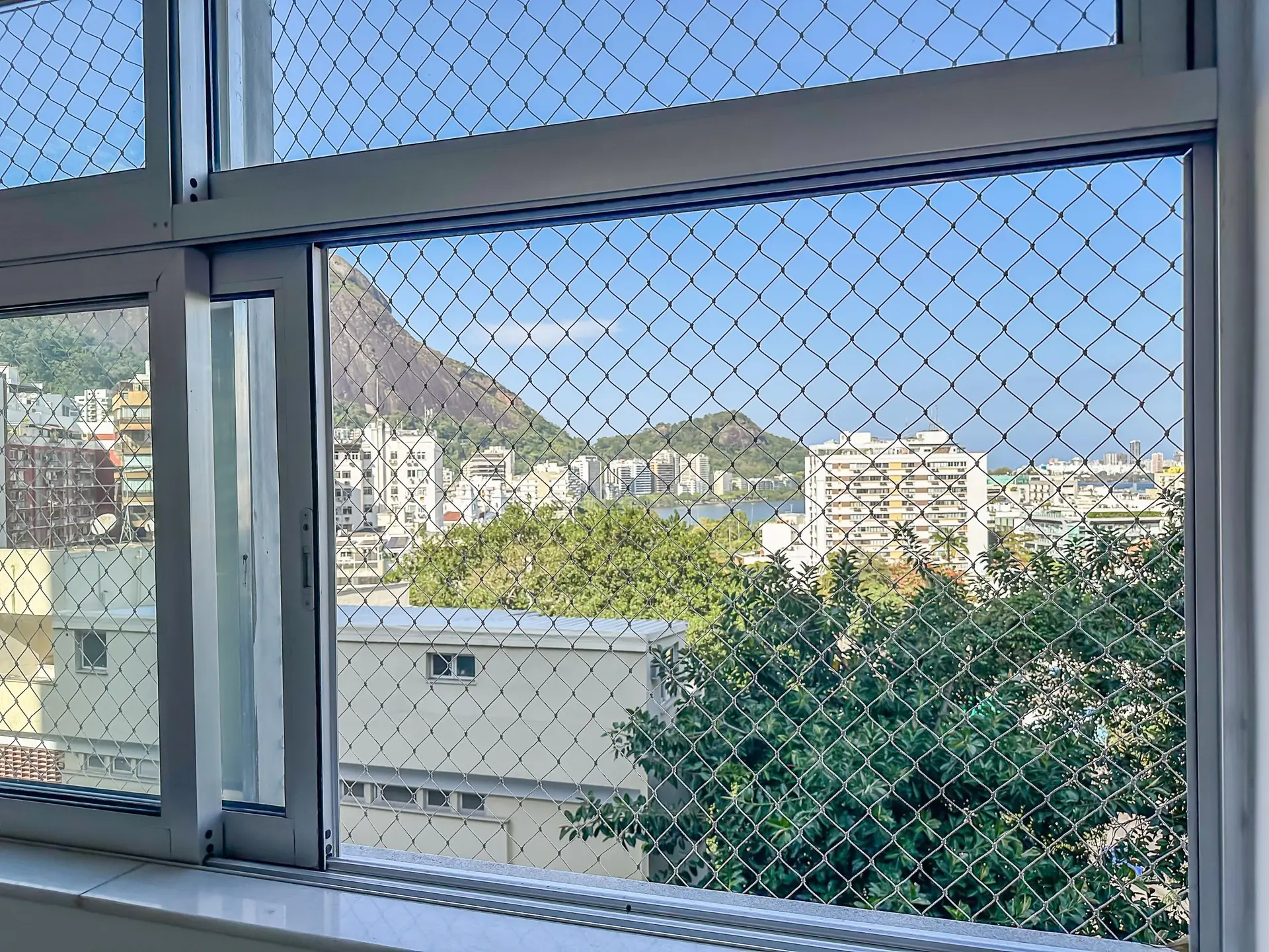 Furnished 2-bedroom apartment with open views — photo 55