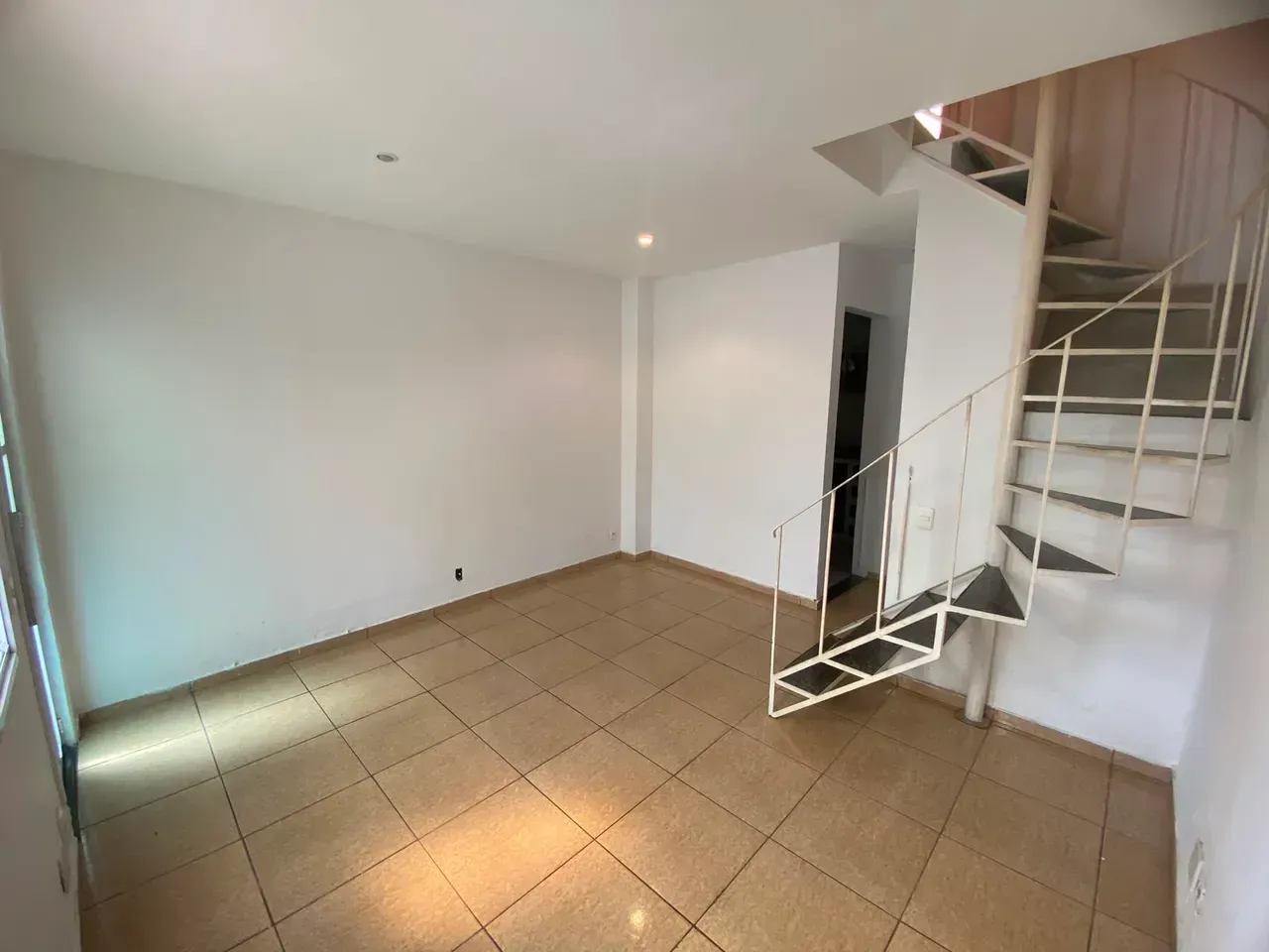 Casa duplex com varanda, 2 quartos e 2 banheiros — photo 4
