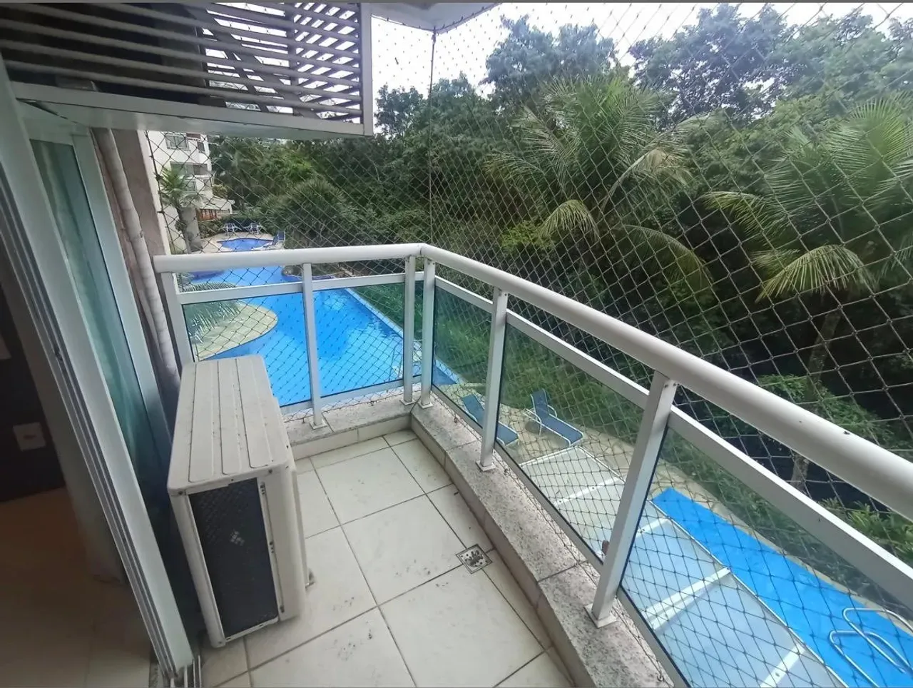 3-bedroom apartment with a grill on the balcony — photo 29
