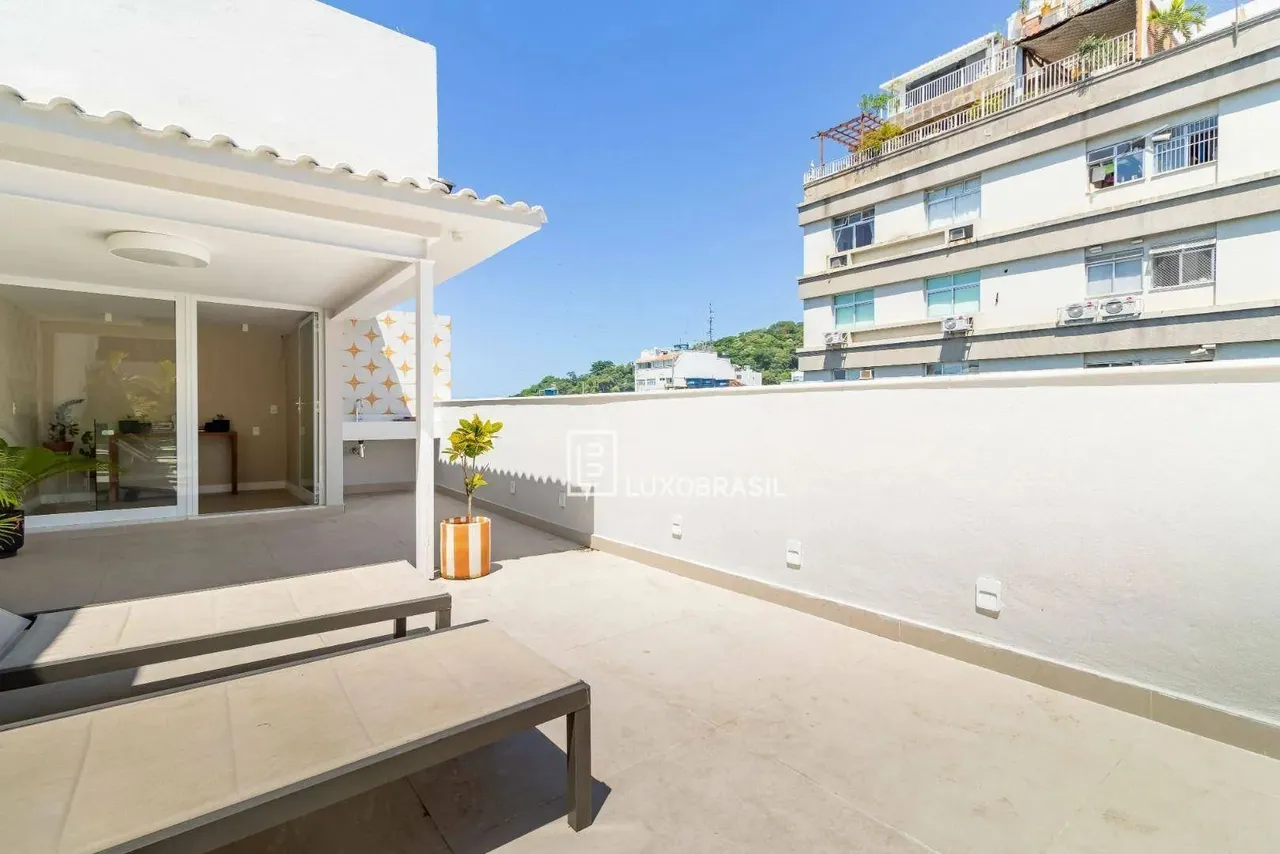 Furnished apartment with 2 bedrooms and 2 bathrooms and a terrace — photo 6