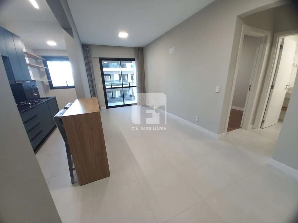 Apartamento de 1 dormitório com vaga e varanda — photo 3