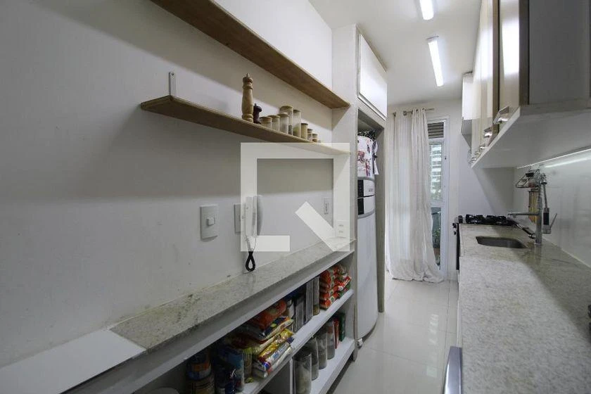 2-bedroom apartment in a building with a gym — photo 28
