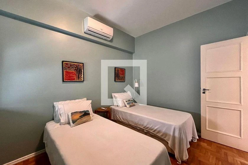 3-bedroom apartment with a home office — photo 11