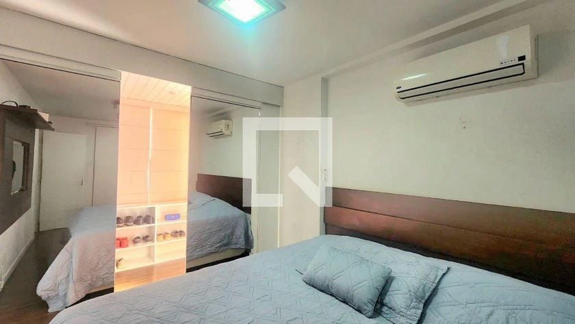 Home office in a 4-bedroom apartment, 220 m² — photo 20