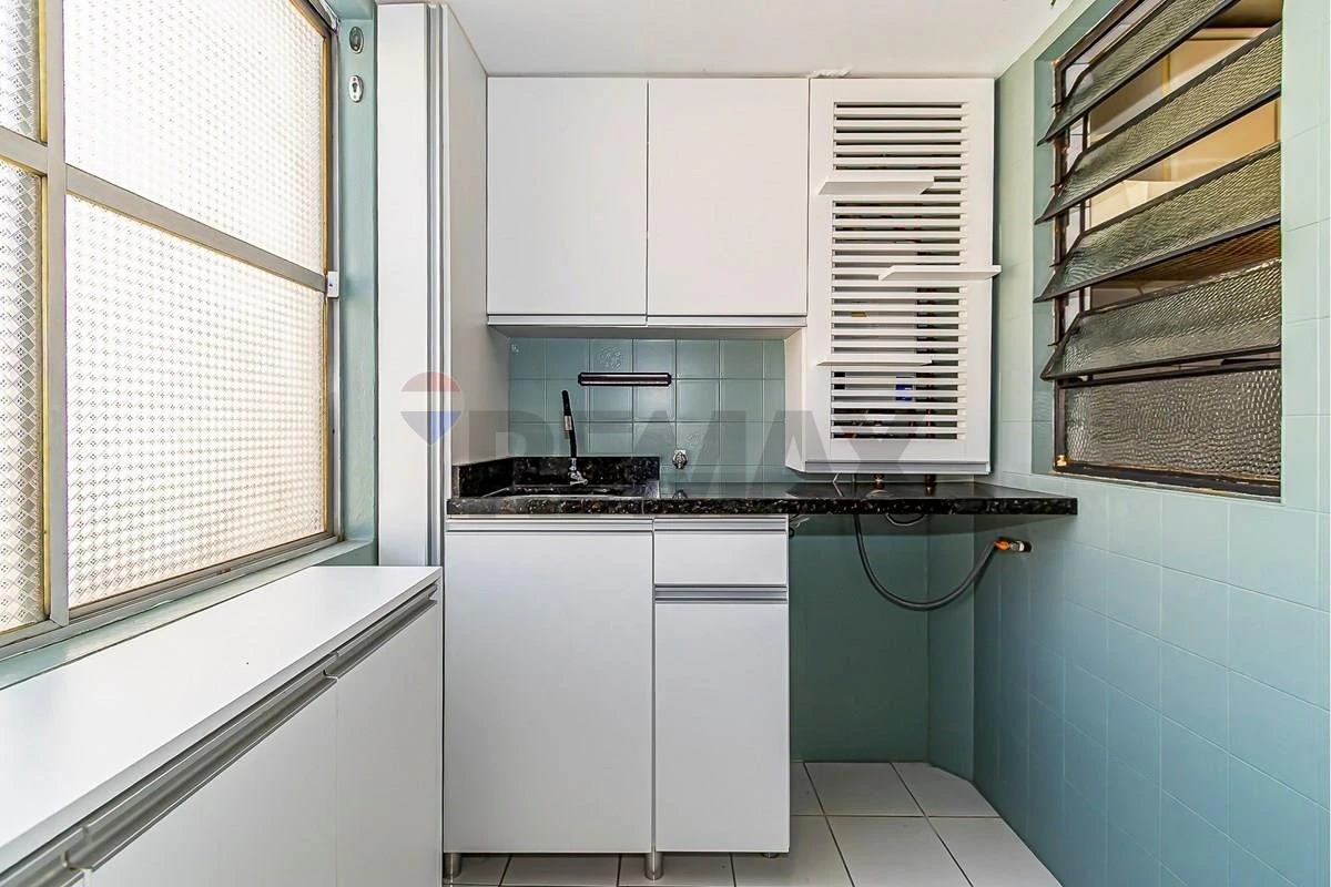 3-bedroom apartment with a home office in Curitiba — photo 18