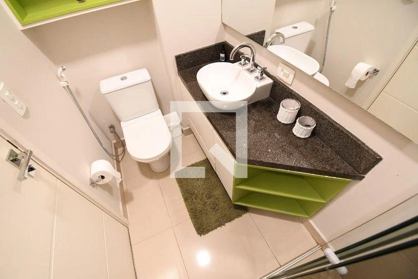 Furnished apartment, 185 m², with a bathtub — photo 47