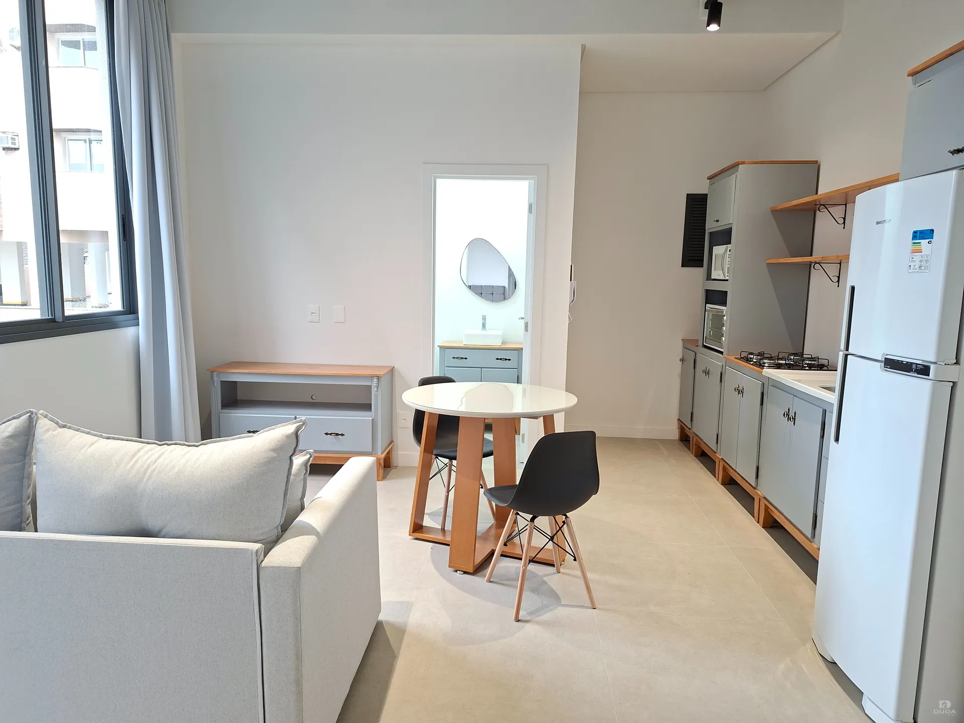 Мебльований студіо 60 м² з 1 місцем і кухнею відкритого планування