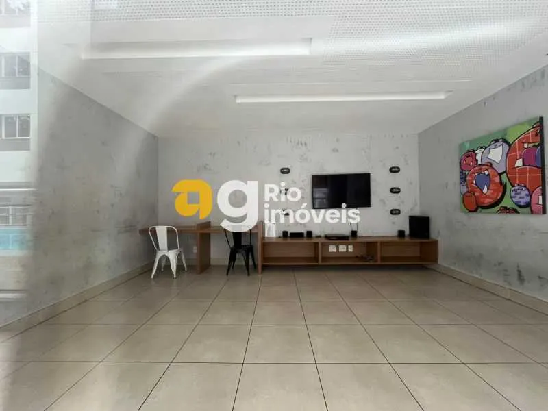 2-bedroom apartment with a home office — photo 19