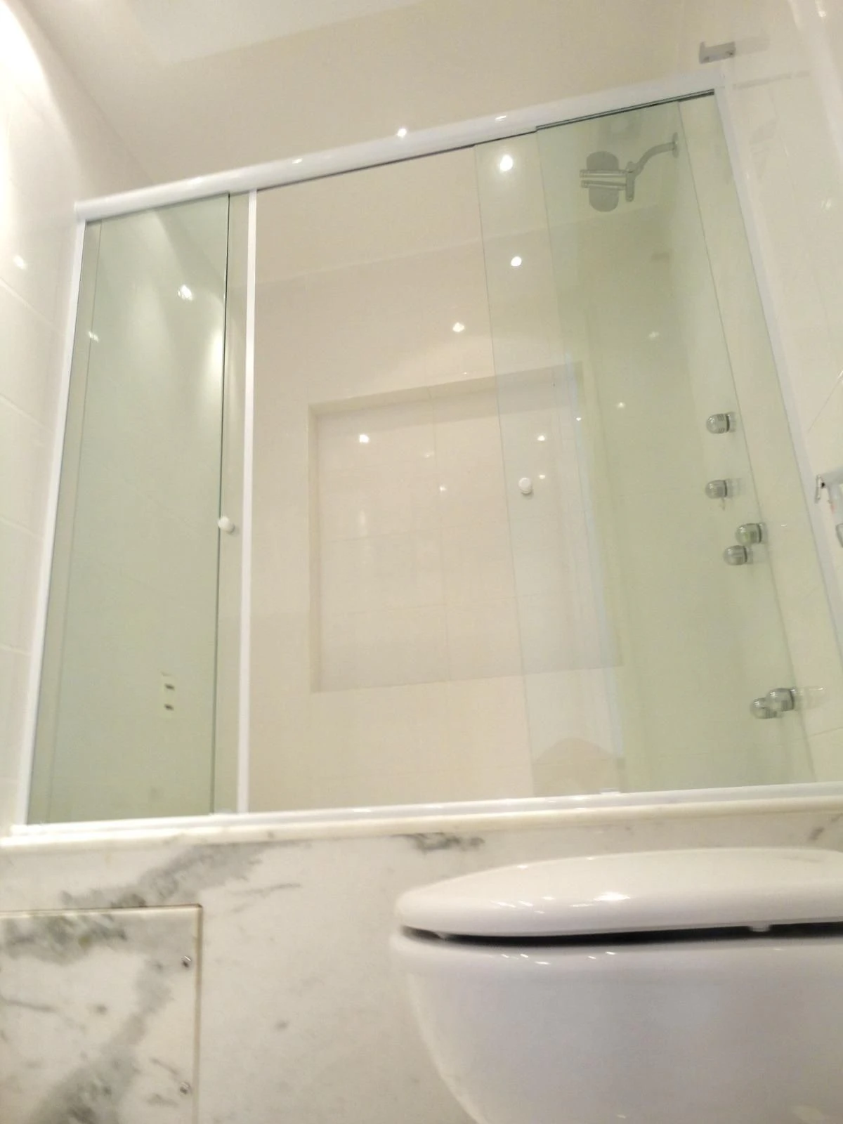 Apartamento mobiliado com 4 quartos e cozinha fechada — photo 47