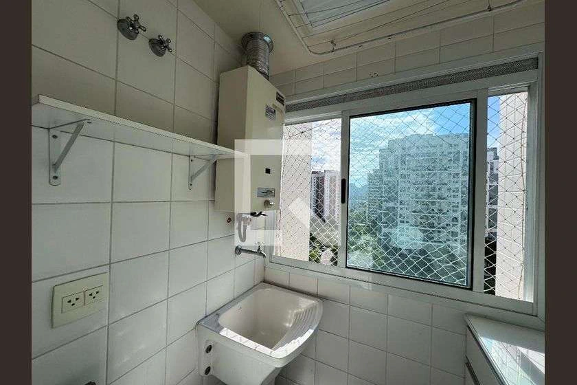 Мебльована квартира з 2 спальнями та балконом 75 м² — photo 29