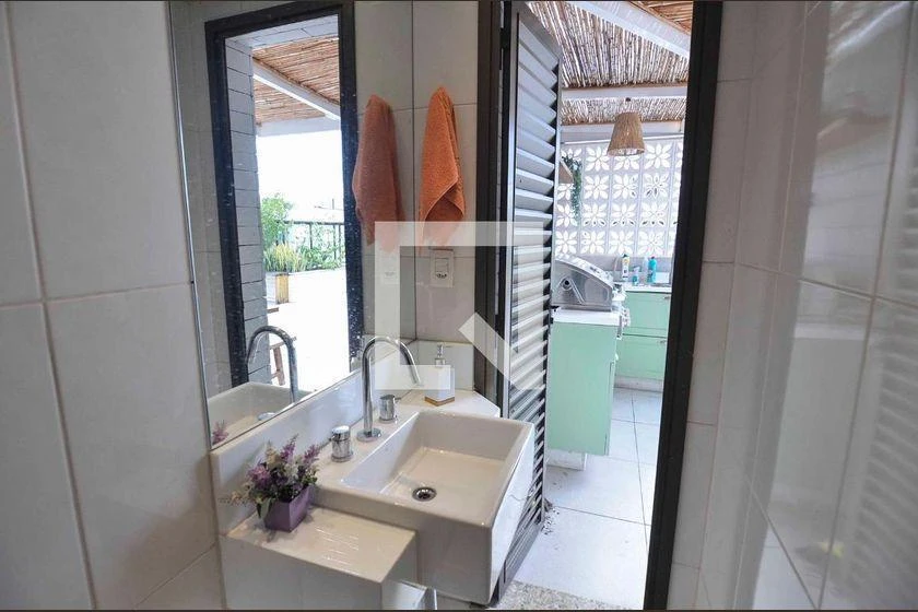 167 m² apartment with open-plan kitchen and 3 bedrooms — photo 44
