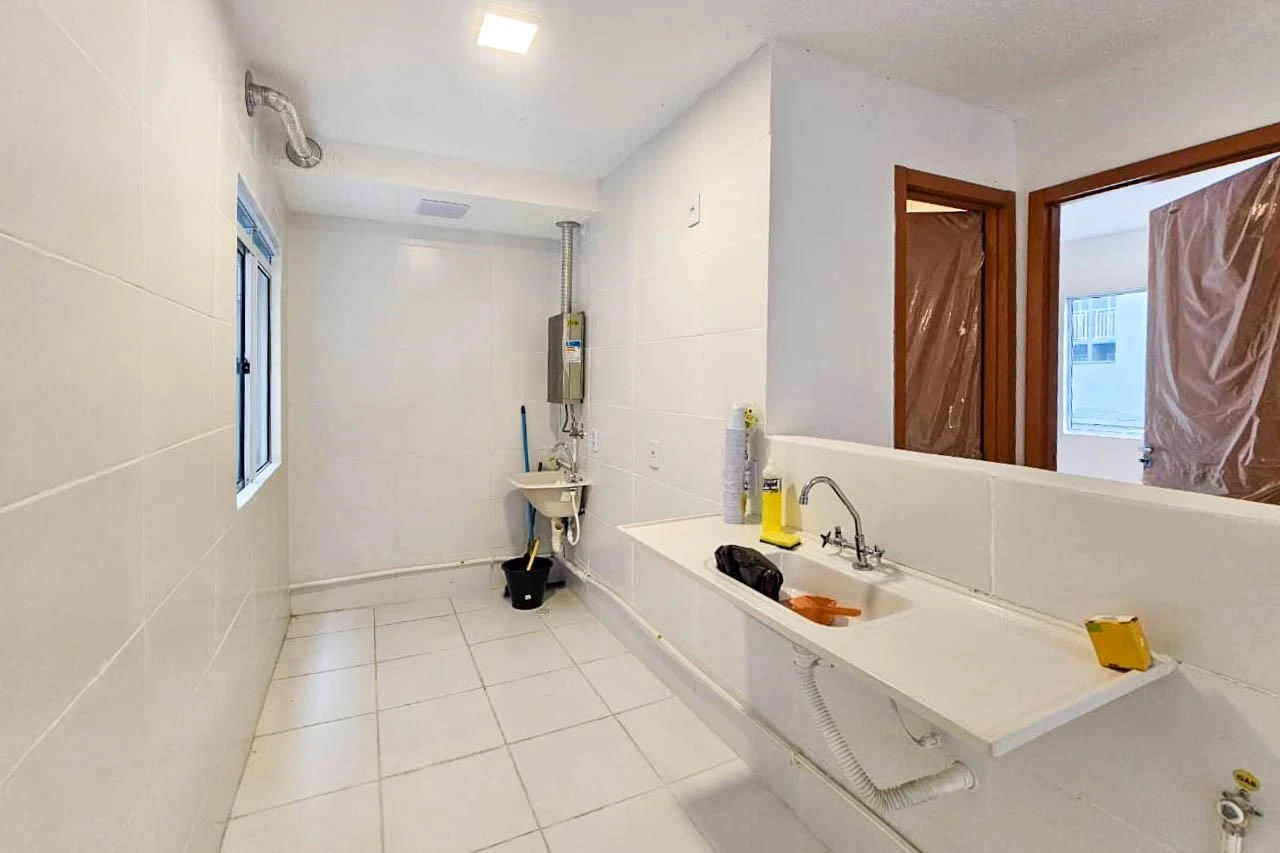 Apartamento de 2 quartos em condomínio com piscina — photo 8