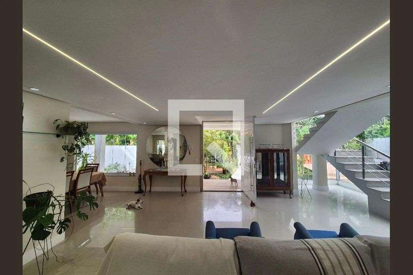420 m² house with 4 en-suite bedrooms and private garden — photo 24