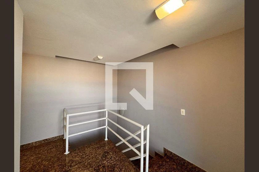 4 quartos e banheira: apartamento de 233 m² — photo 46