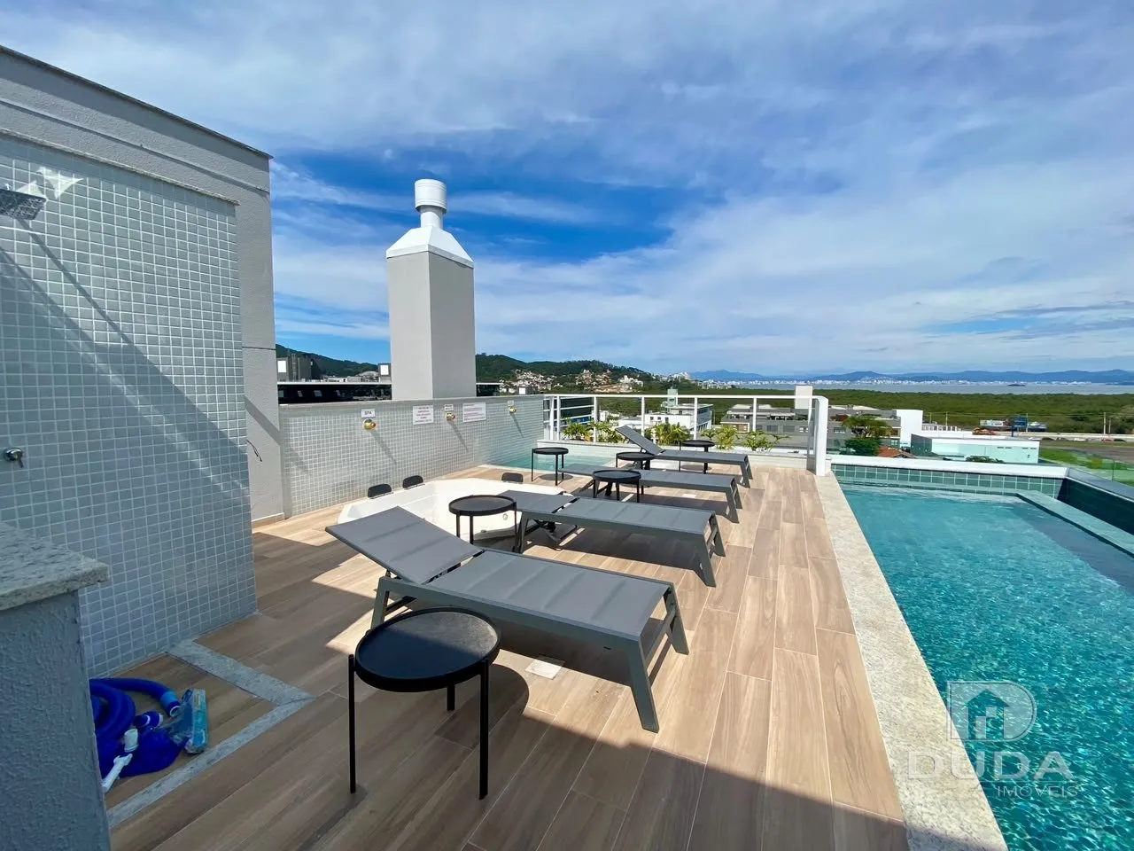 Vista a la montaña y 2 dormitorios: departamento de 72 m² — photo 10
