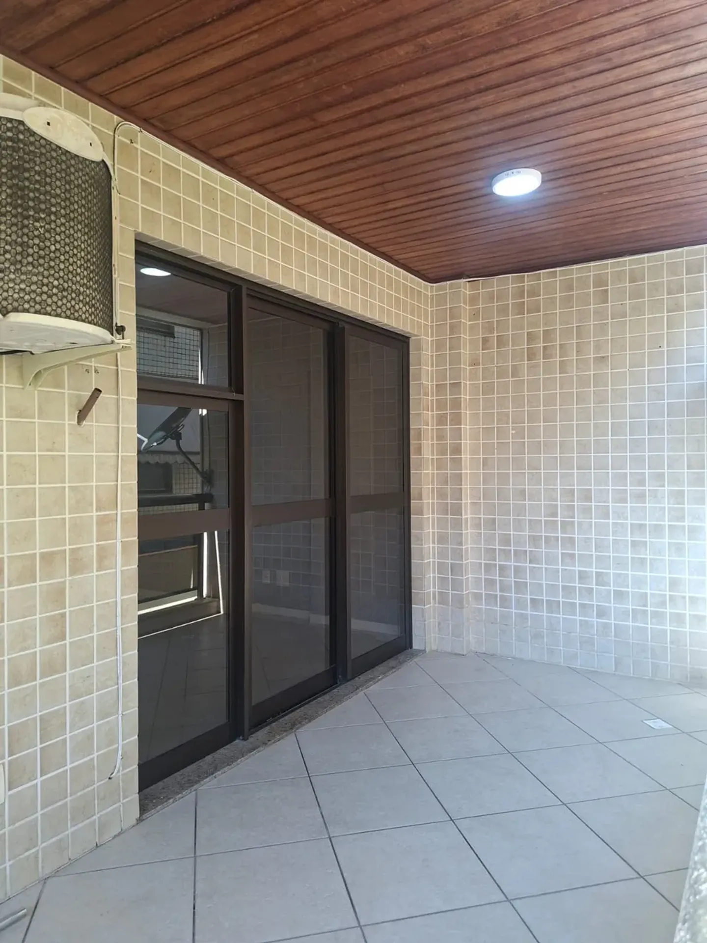 75 m² apartment with 3 bedrooms and a balcony — photo 24