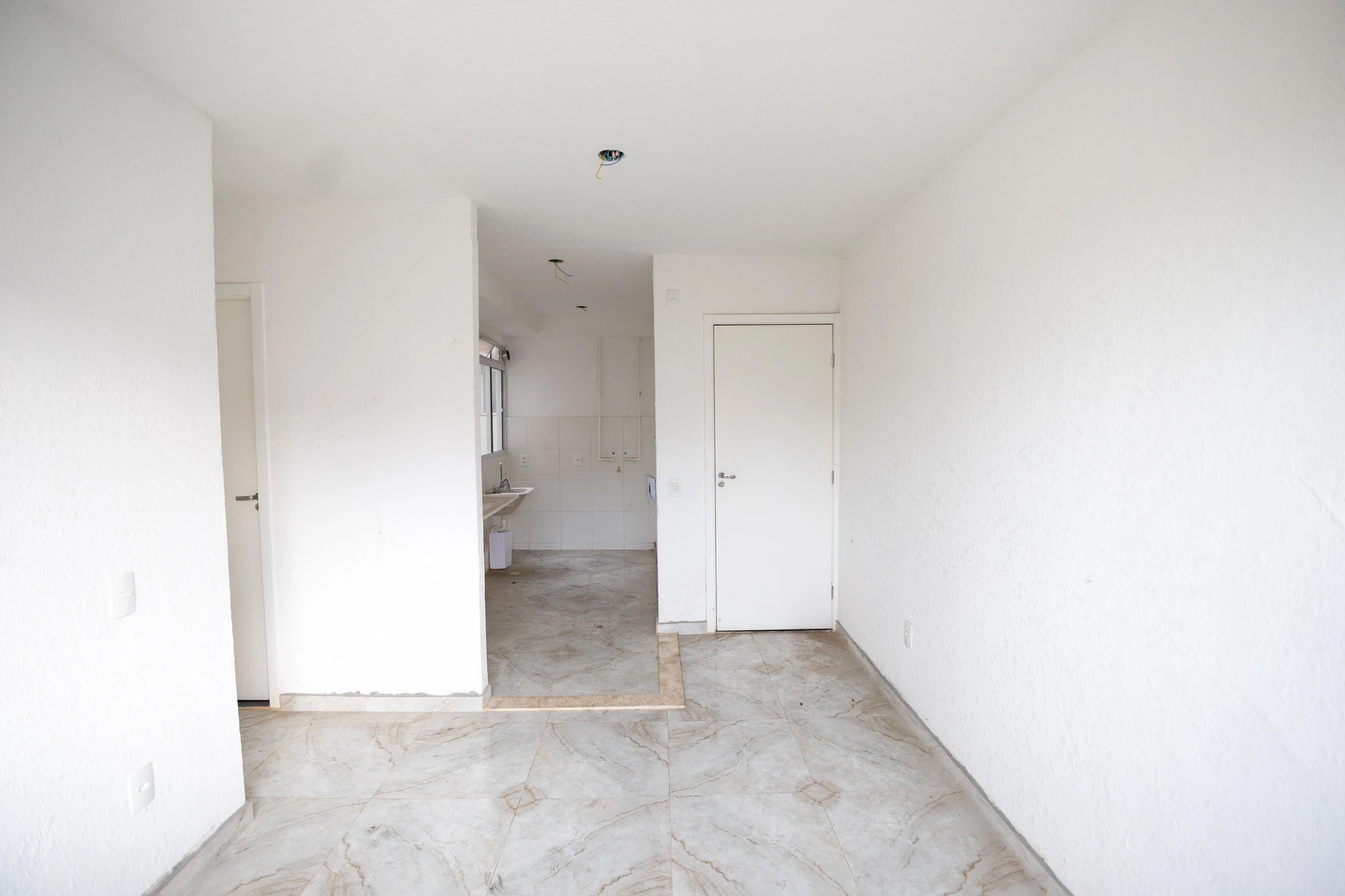 Rental apartment with 2 bedrooms and 1 bathroom — photo 28